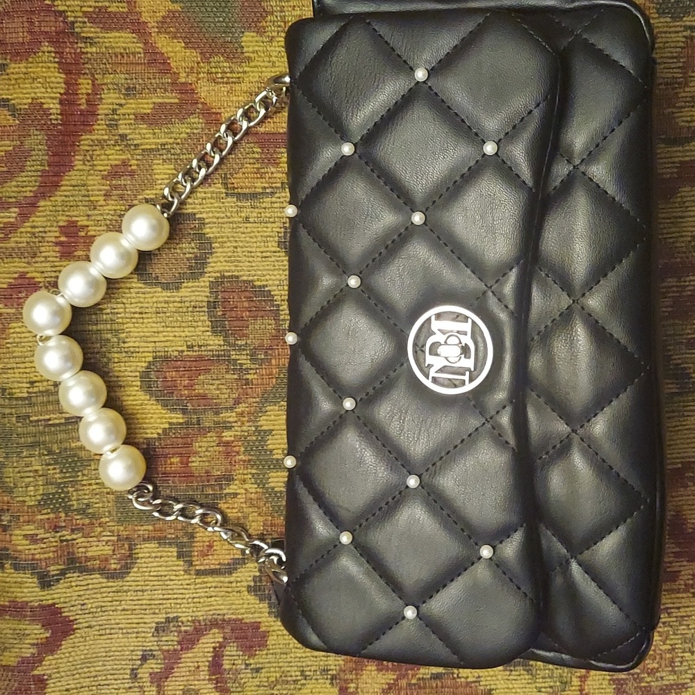 Badgley Mischka NWT pearl handbag!